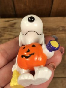 他の写真2: Peanuts Snoopy “Pumpkin” Halloween PVC Figure　スヌーピー　ビンテージ　PVCフィギュア　ピーナッツ　90年代