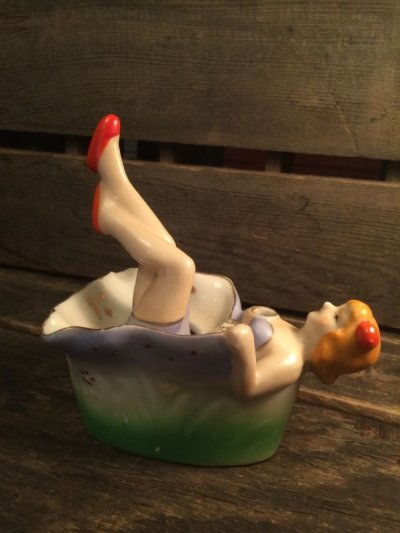 画像2: Lady Fan & Leg Nodder Ashtray