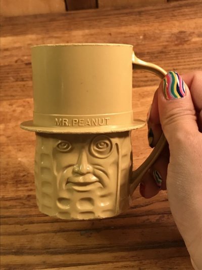 画像2: Planters Mr Peanut Plastic Mug　ミスターピーナッツ　ビンテージ　マグカップ　企業キャラクター　50~60年代