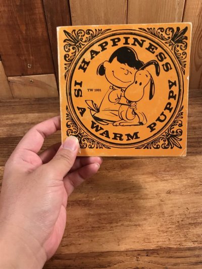 画像3: Snoopy Peanuts Gang “Happiness Is A Warm Puppy” Picture Book　スヌーピー　ビンテージ　絵本　ピーナッツギャング　70年代