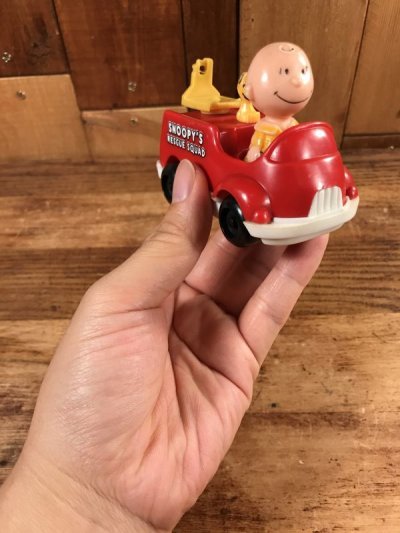 画像3: Aviva Charlie Brown “Snoopy's Rescue Squad” Car Toy　スヌーピー　ビンテージ　カートイ　チャーリーブラウン　70〜80年代