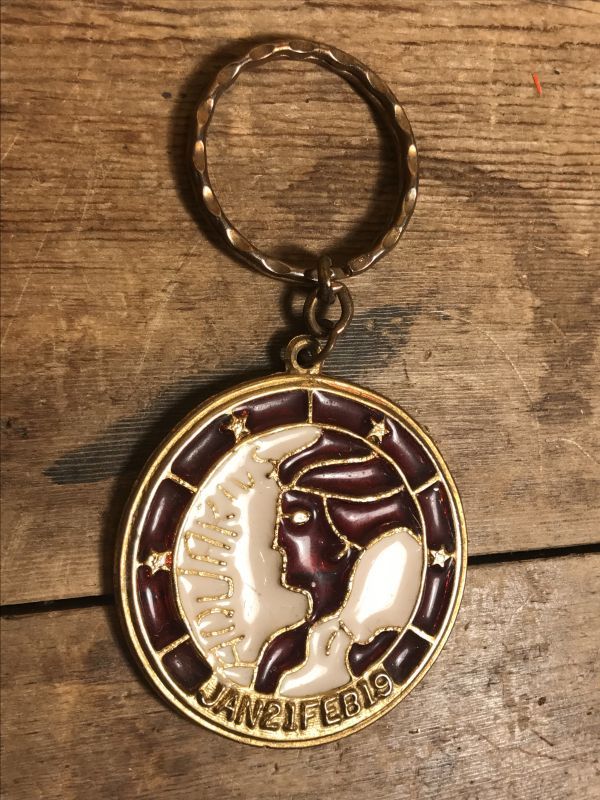 Constellation “Aquarius” Stained Glass Keychain 星座 ビンテージ