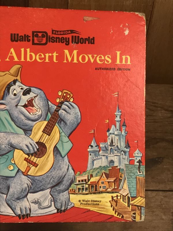 Walt Disney World Big Albert Moves In Book カントリーベア