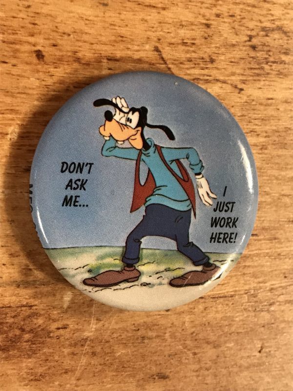 Disney Goofy “Don't Ask Me...” Pinback グーフィー ビンテージ 缶