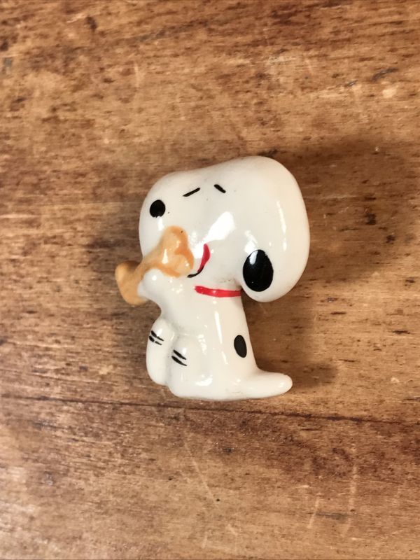 Aviva Snoopy “Bone” Ceramic Pinback スヌーピー ビンテージ