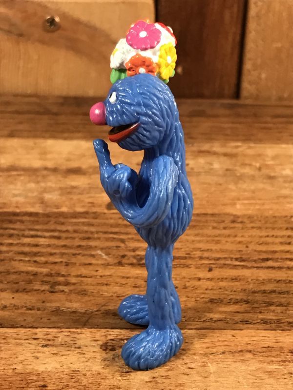 Applause Sesame Street Grover “Flower” PVC Figure グローバー ビンテージ PVCフィギュア  セサミストリート 80年代 - STIMPY(Vintage Collectible Toys）スティンピー(ビンテージ コレクタブル トイズ）