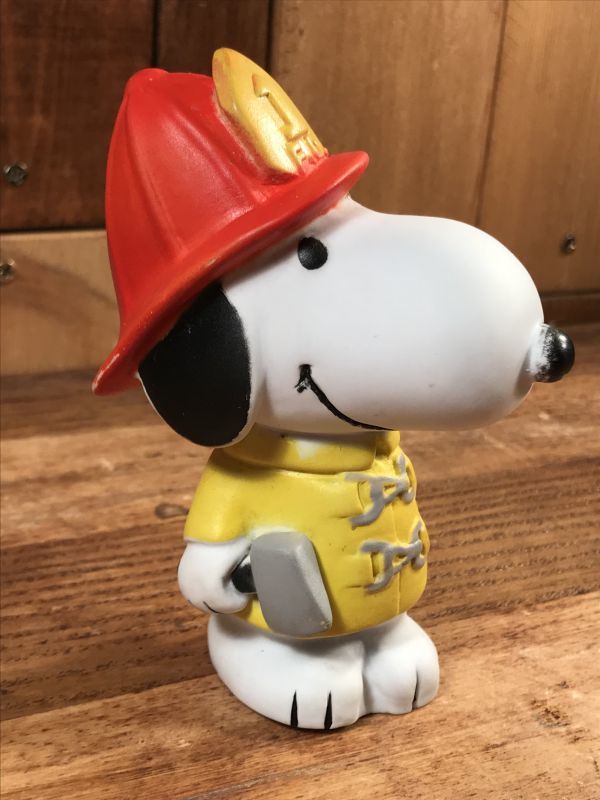 Peanuts Snoopy “Fireman” Vinyl Squeeze Doll スヌーピー ビンテージ