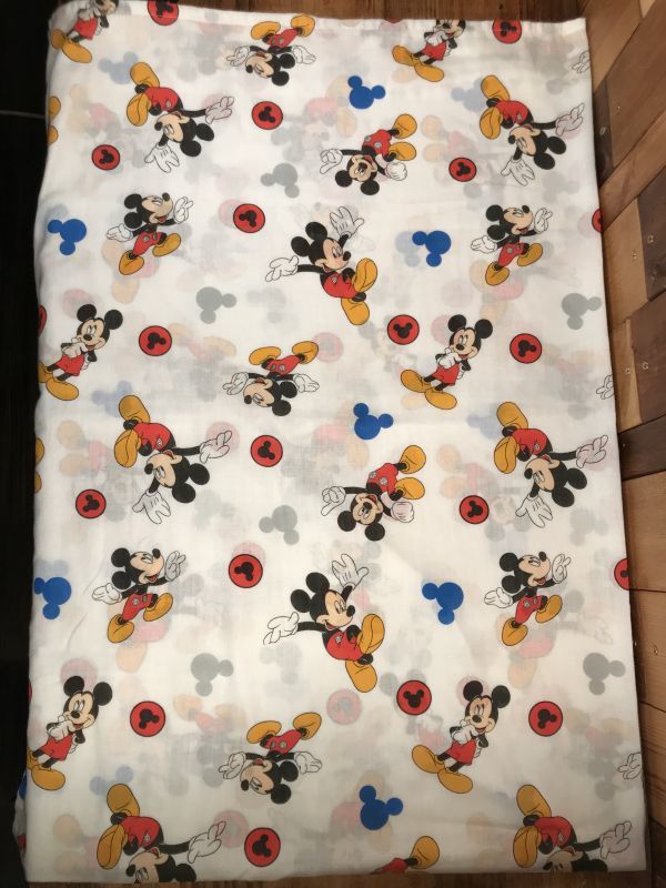 Disney Mickey Mouse “Mickey Mouse Mark” Cloth　ミッキーマウス　ビンテージ　生地　ディズニー　2000年代~