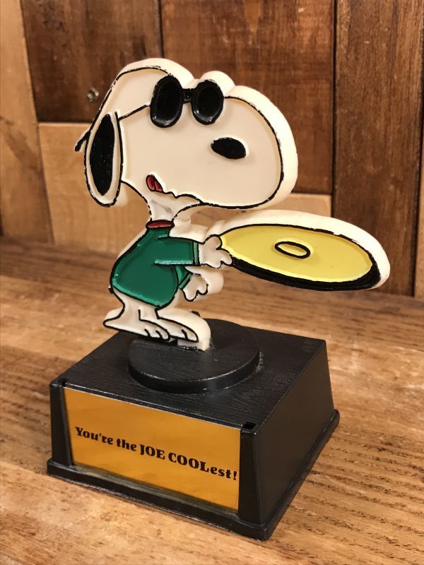 Aviva Peanuts Snoopy “You're the Joe Coolest!” Trophy スヌーピー