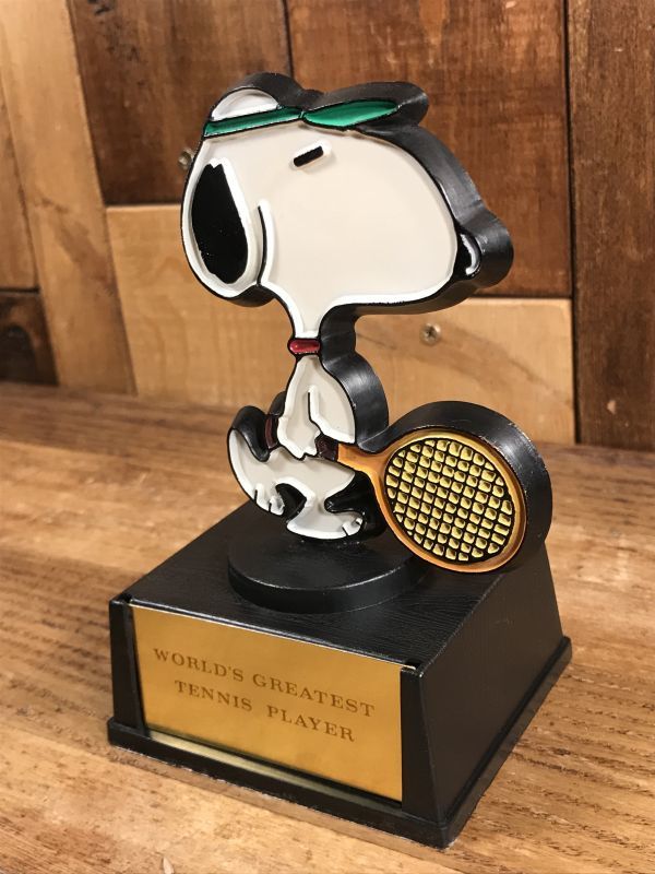 Aviva Peanuts Snoopy “World's Greatest Tennis Player” Trophy スヌーピー ビンテージ  トロフィー ピーナッツ 70年代｜Animation Character(アニメーション系キャラクター)-Snoopy Peanuts(スヌーピー 、ピーナッツ)系｜STIMPY(Vintage Collectible Toys）スティンピー ...