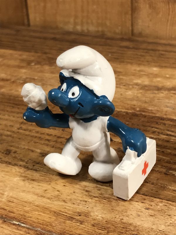 Schleich Smurf “First Aid” PVC Figure　スマーフ　ビンテージ　PVCフィギュア　80年代
